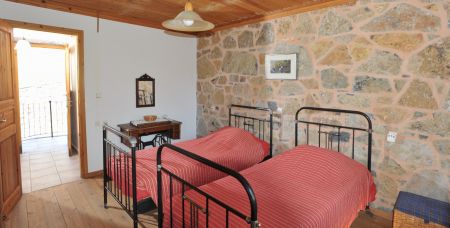 twin bedroom